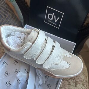 DV by Dolce Vita Cream and Tan Kids Sneakers